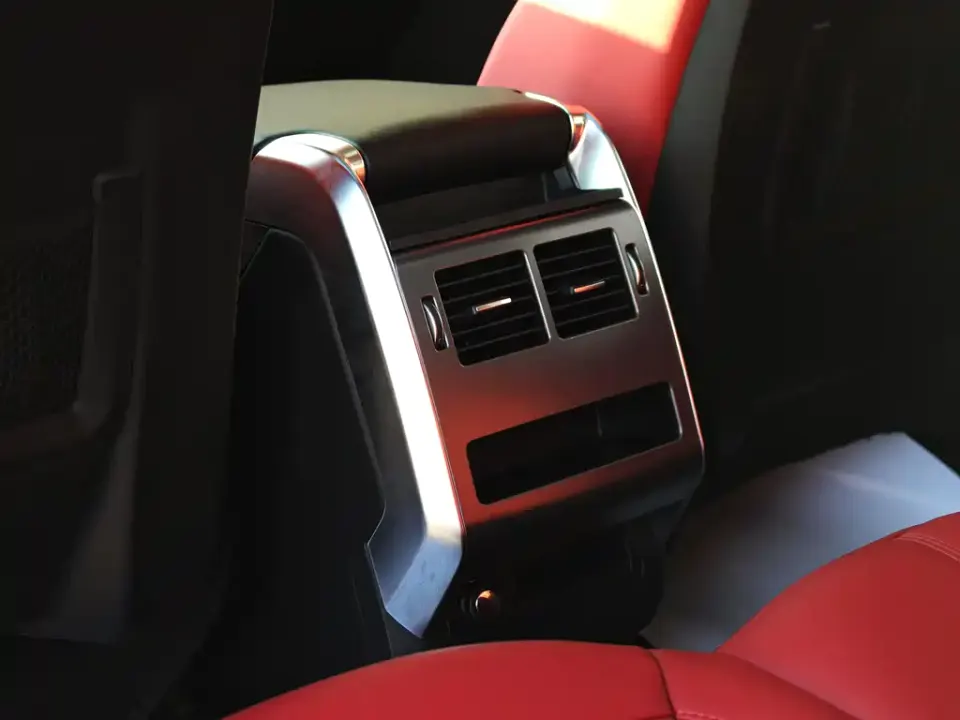 Land Rover Sport