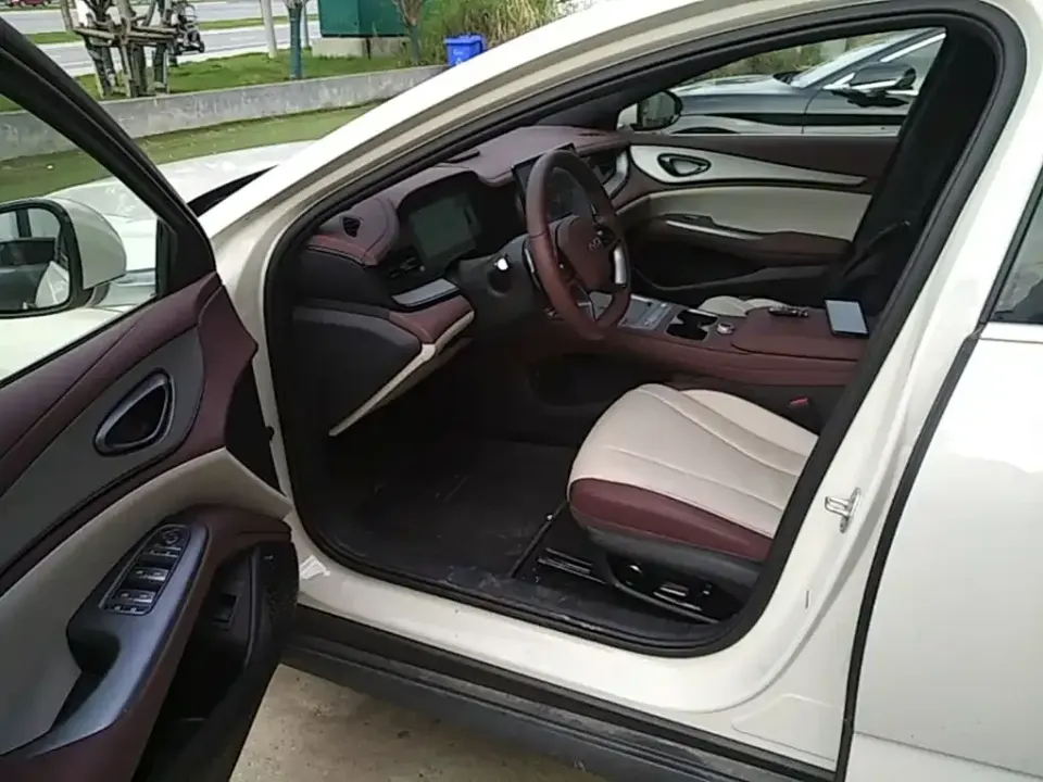 BYD Seal 07 DM-i