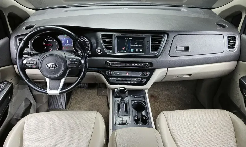Kia Canival