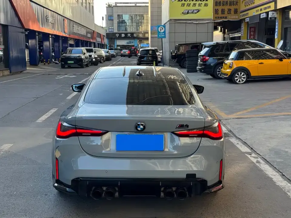 BMW M4