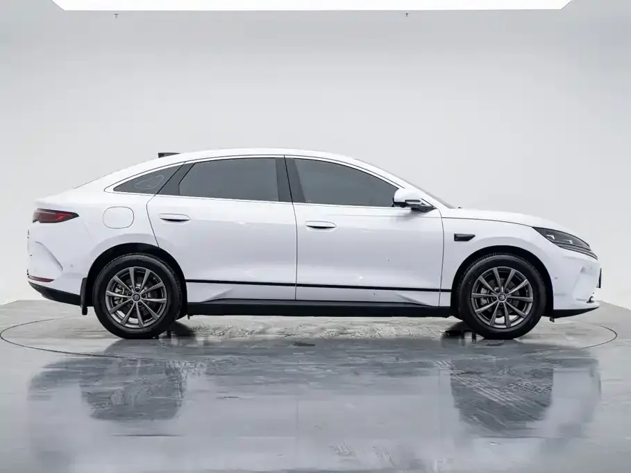 BYD Qin L