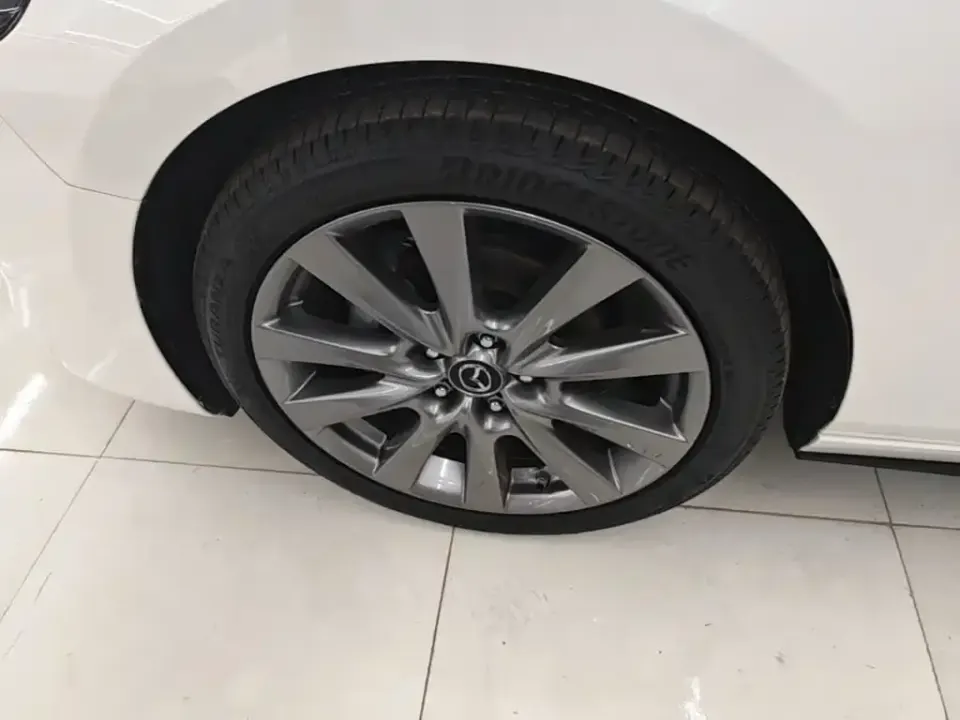 Mazda 3 Axela