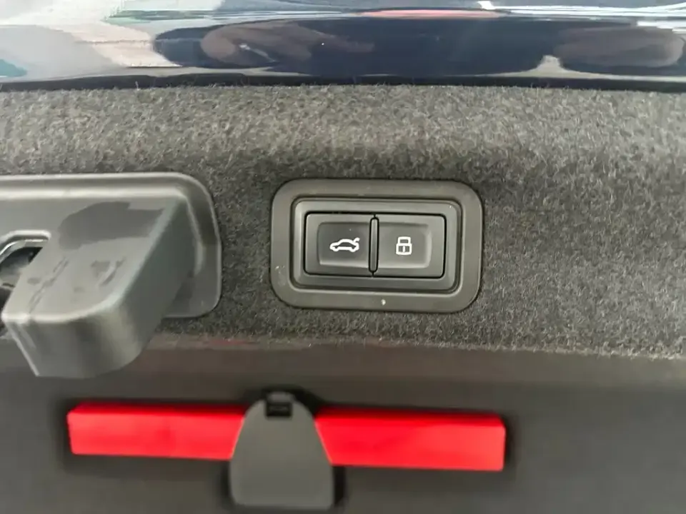 Audi A7L