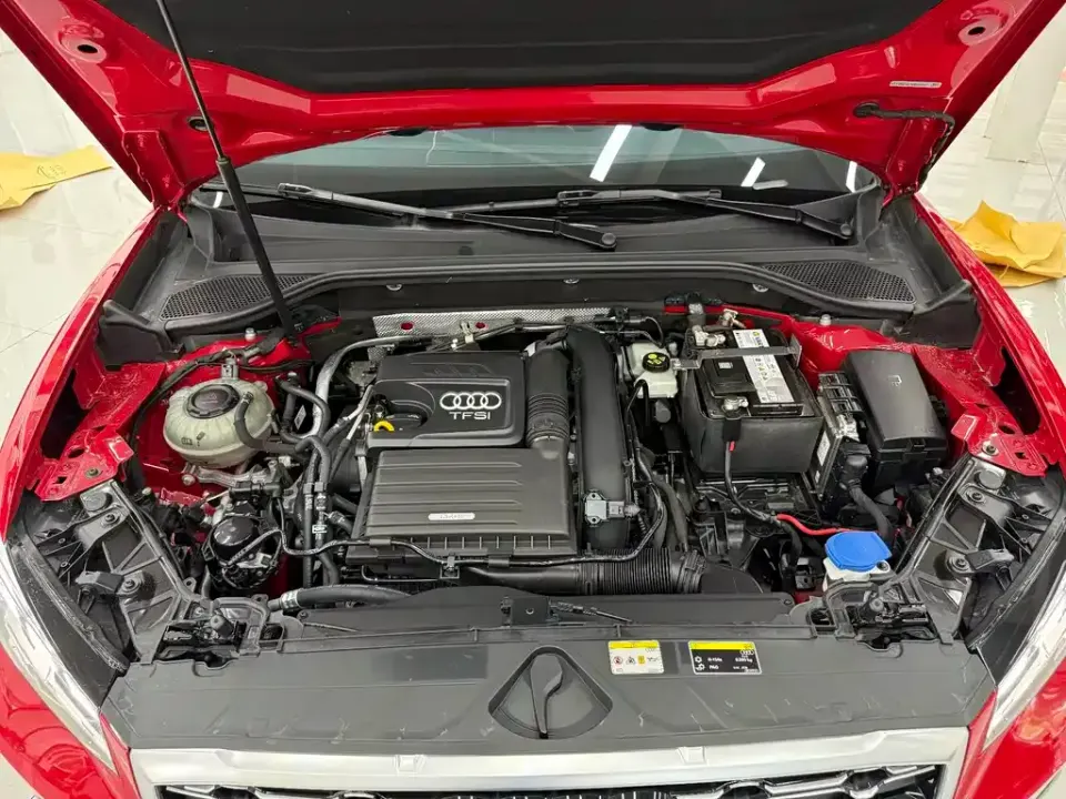 Audi Q2L