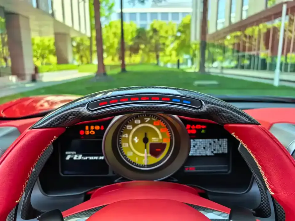 Ferrari F8