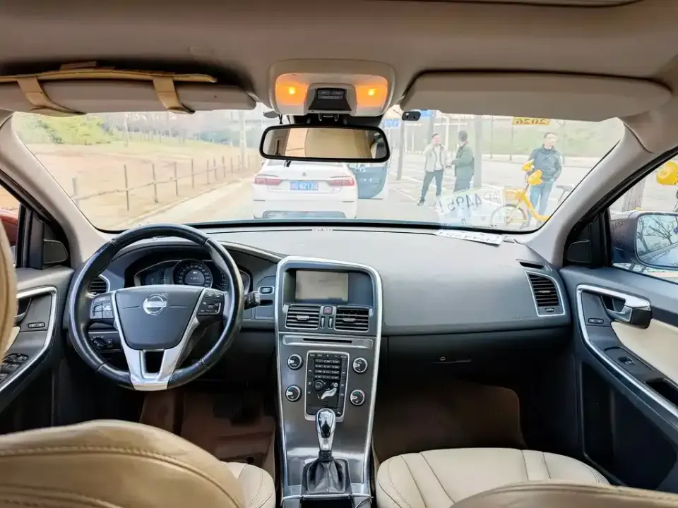 Volvo XC60 (Import)