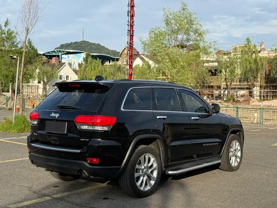 Jeep Grand Cherokee (Import)