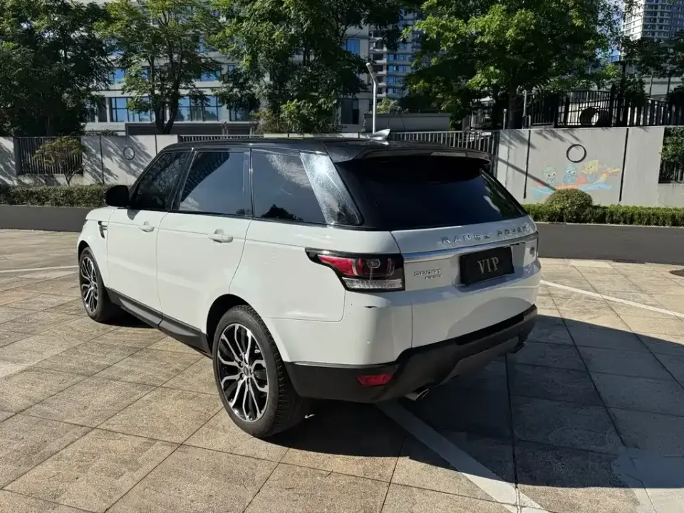 Land Rover Sport