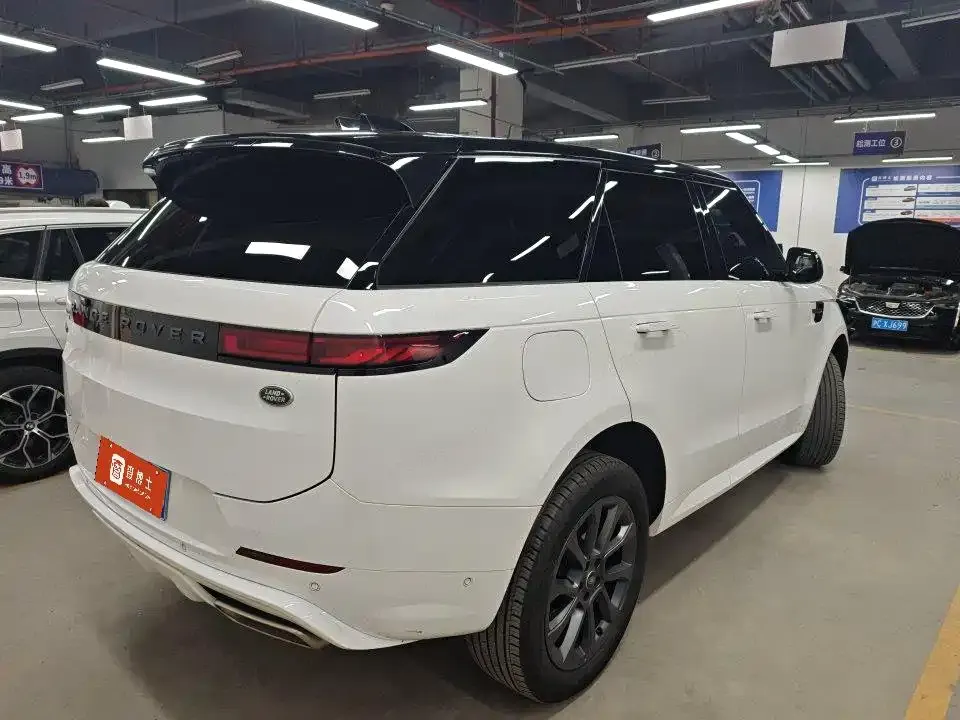Land Rover Sport