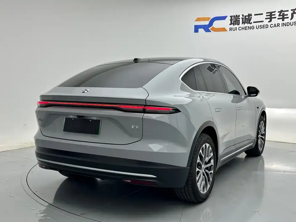 Nio EC6