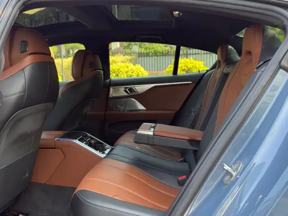 BMW 8 Series