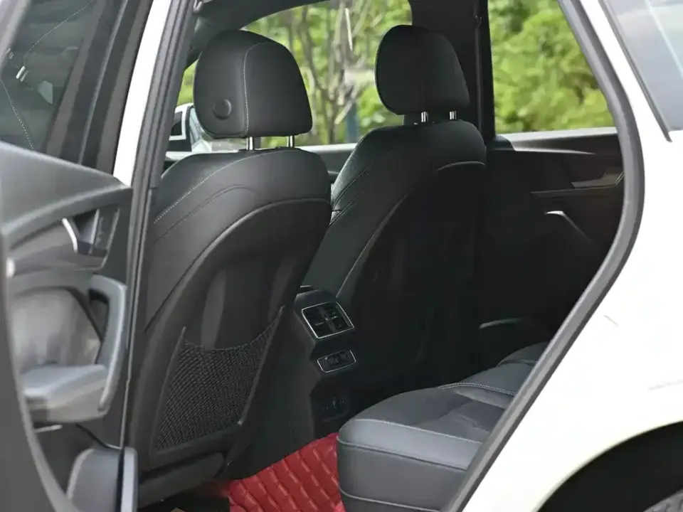 Audi Q5L Sportback