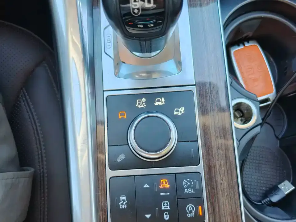 Land Rover Sport