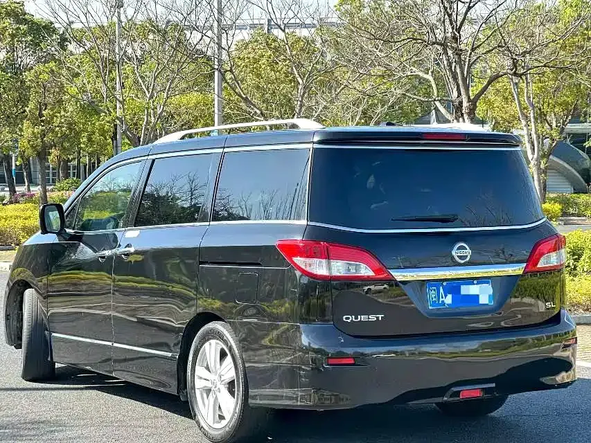 Nissan Quest