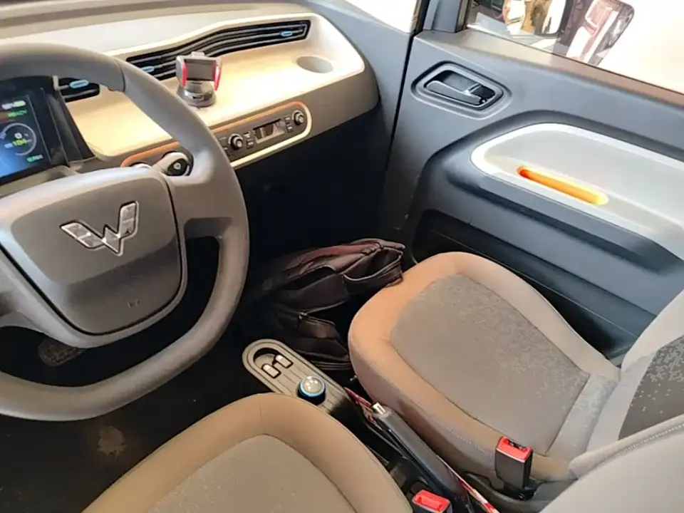 Wuling MINIEV