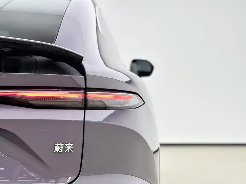 Nio EC6