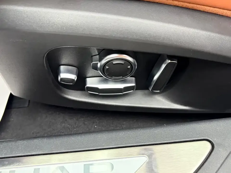 Jaguar XFL