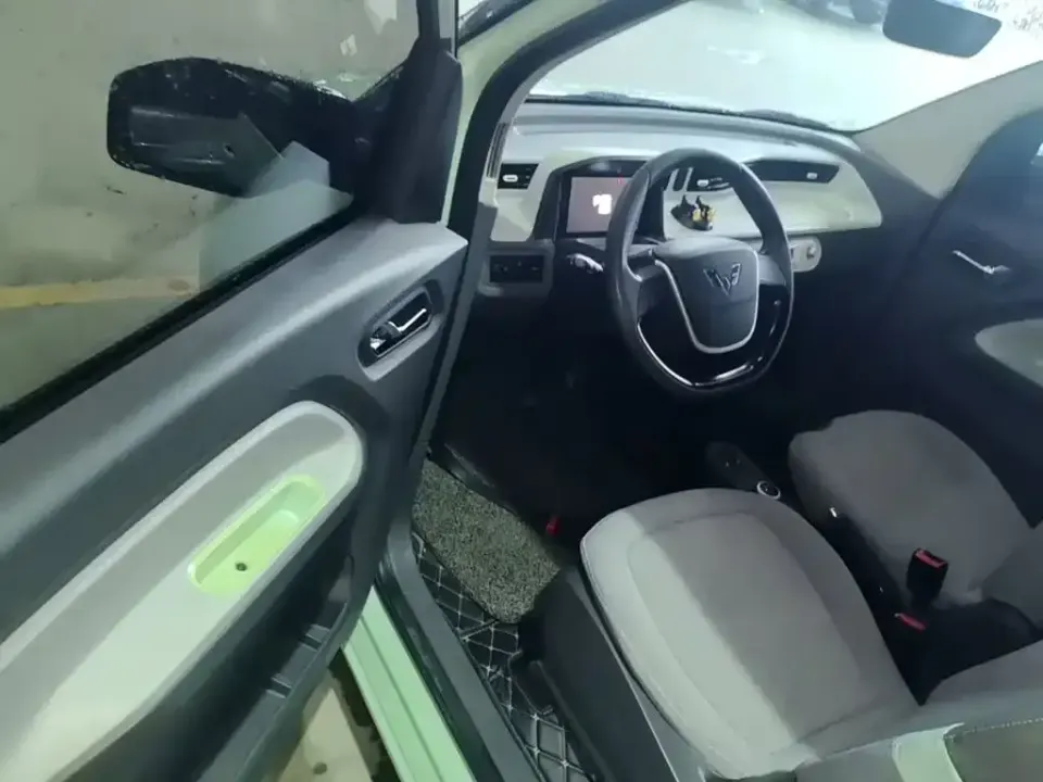 Wuling MINIEV