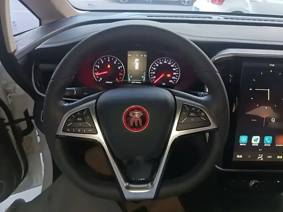 BYD MAX