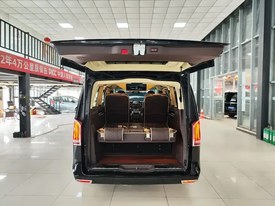 Mercedes-Benz V-Class