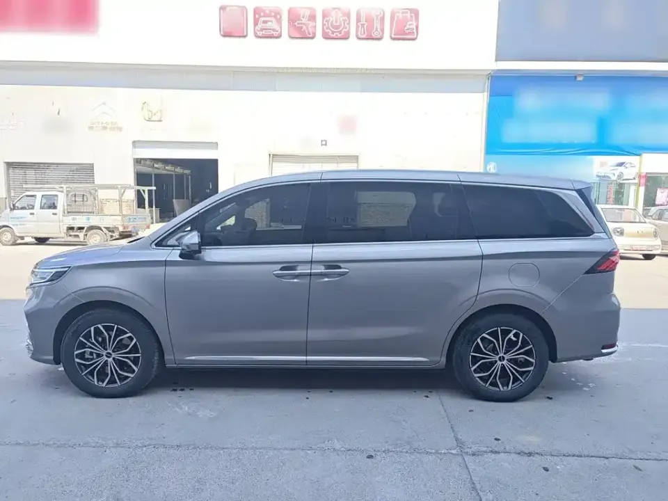 Roewe iMAX8 New Energy
