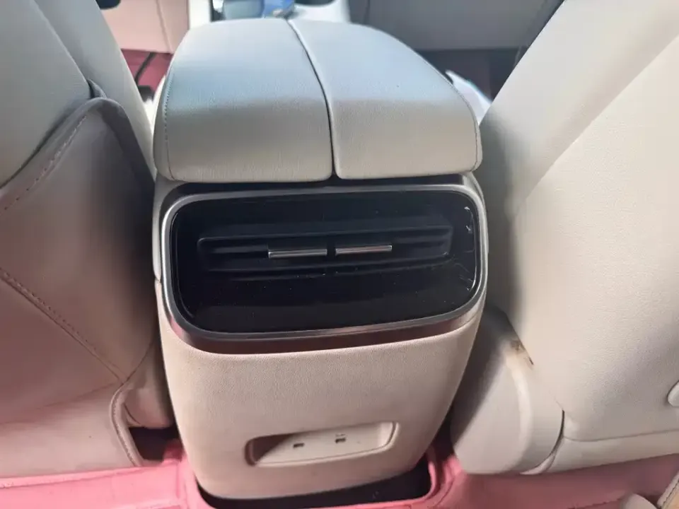 AITO AITO M5