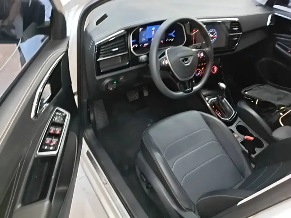 Jetta VS7