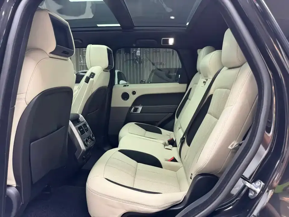 Land Rover Sport