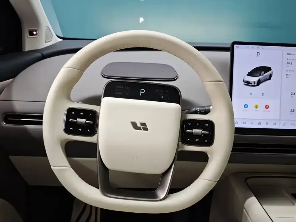 Li Li i8