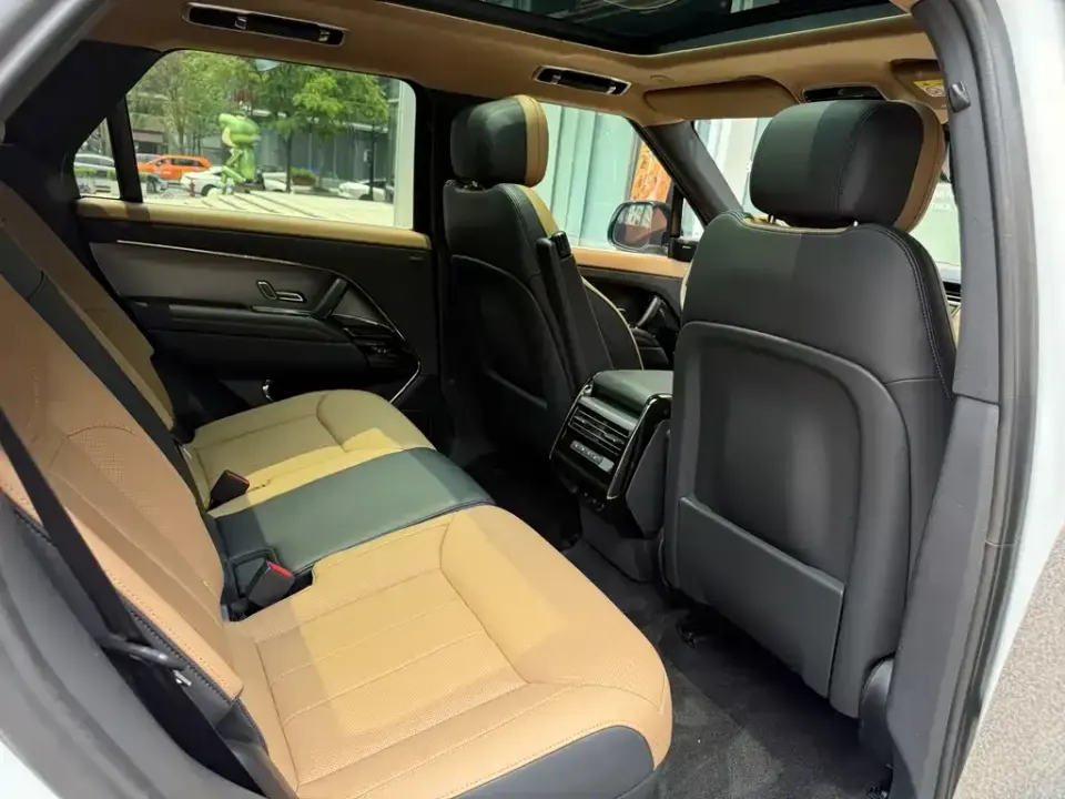 Land Rover Sport