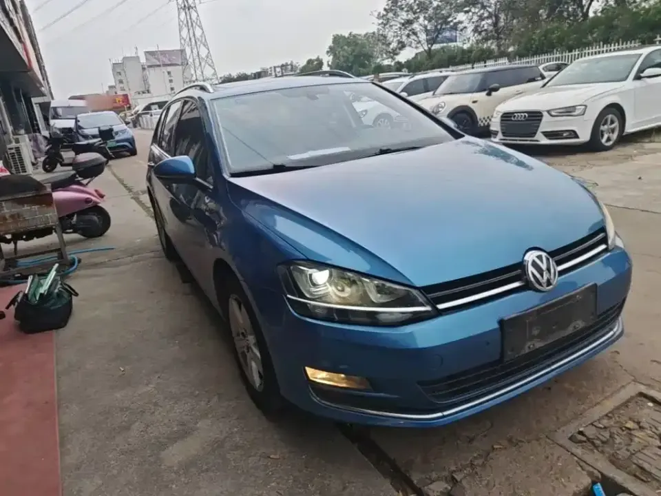 Volkswagen Golf (Import)