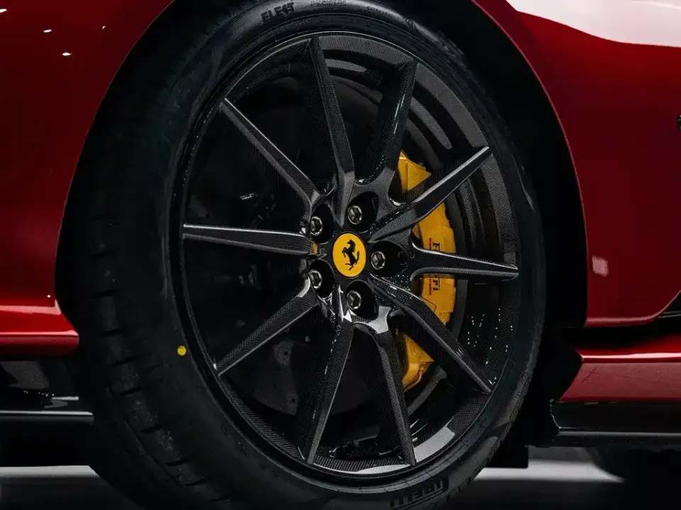 Ferrari 812