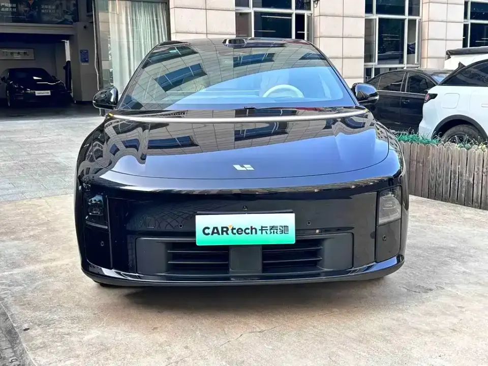 Li Li i6