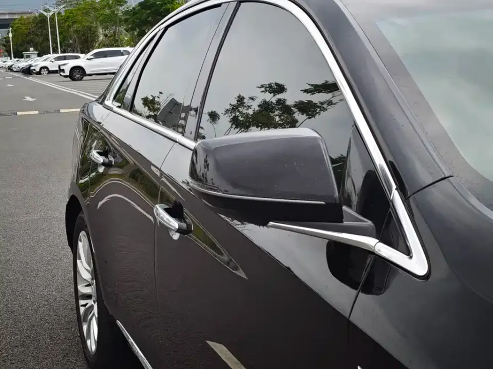 Cadillac XTS