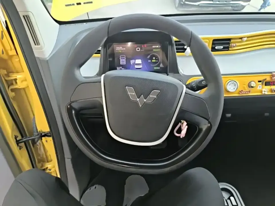 Wuling MINIEV