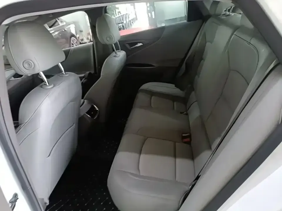 Chevrolet Malibu XL