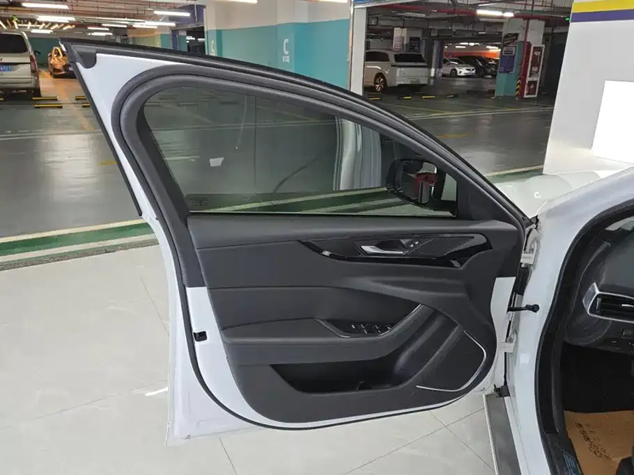 Jaguar XEL