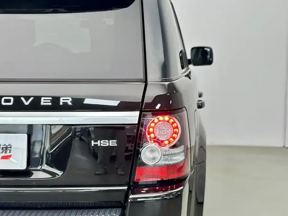Land Rover Sport