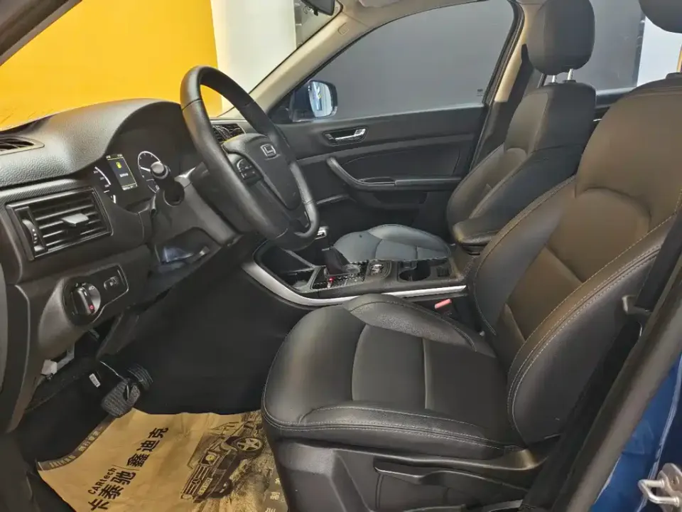 Qoros Qoros 5