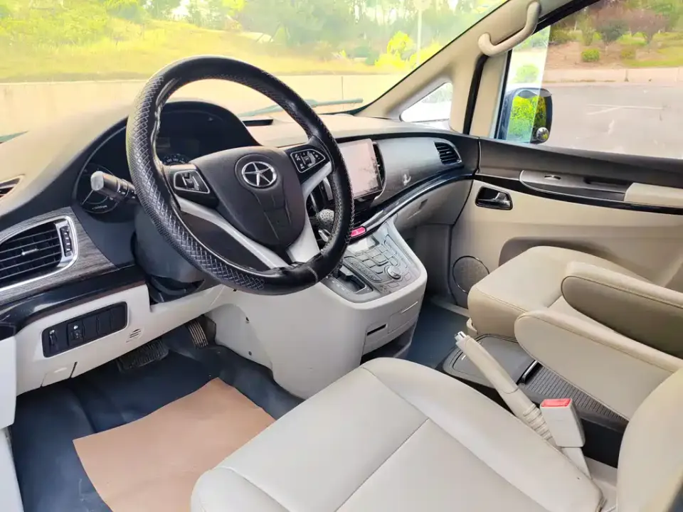 JAC Refine M5