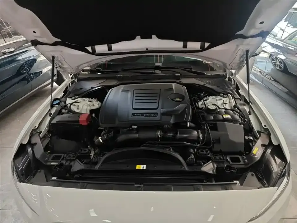 Jaguar XEL