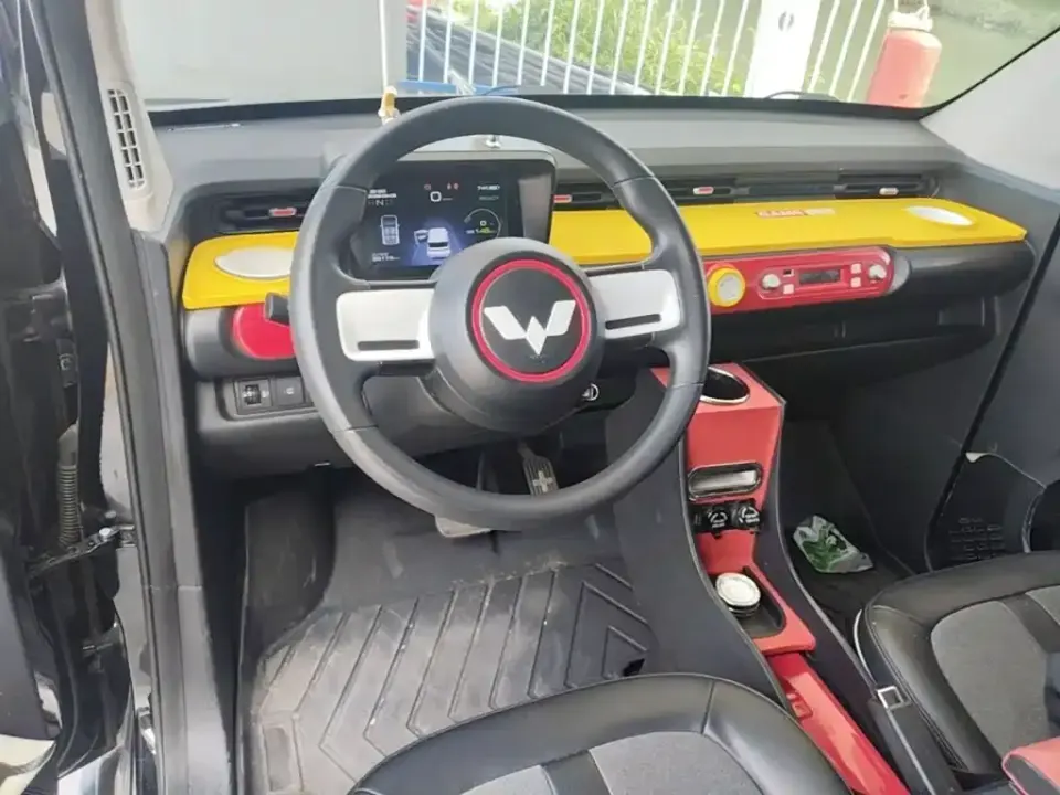 Wuling MINIEV