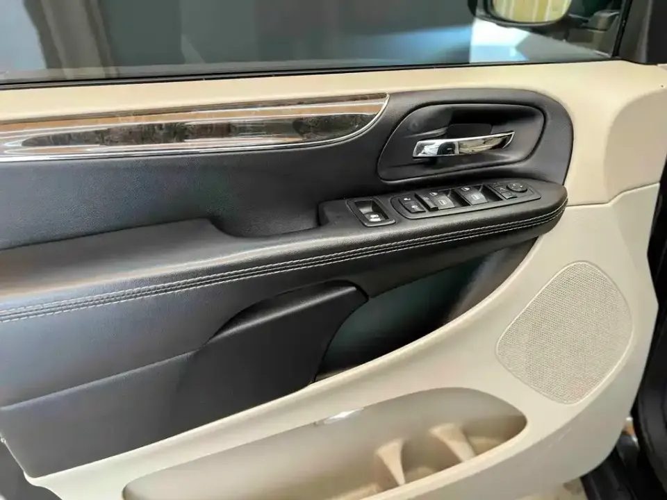 Chrysler Grand Voyager (Import)