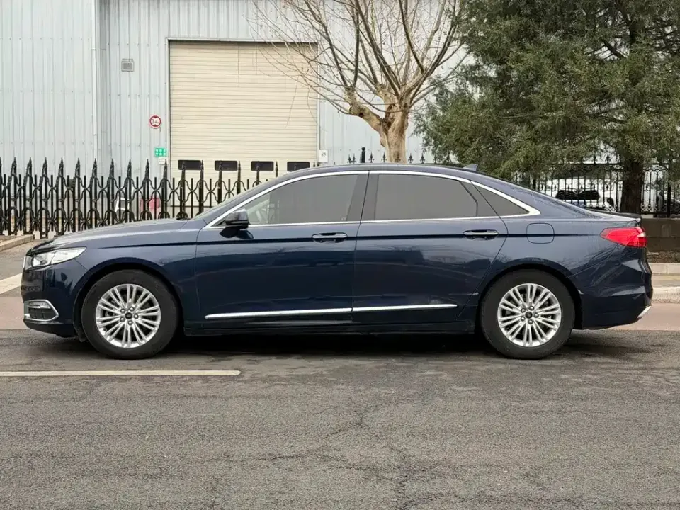 Ford Taurus
