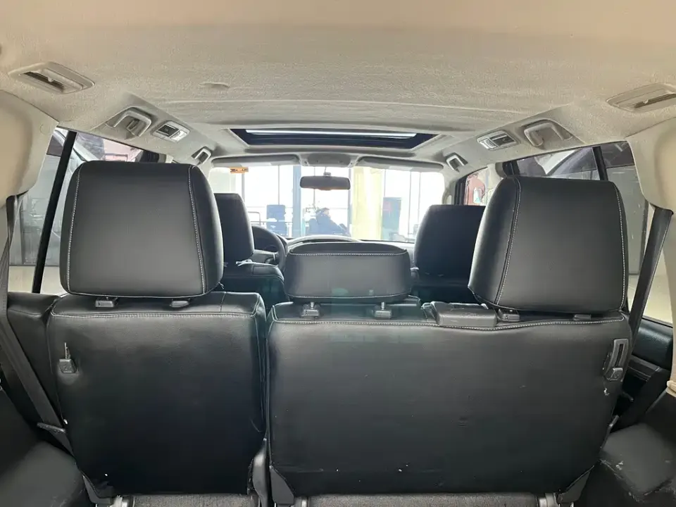 Mitsubishi Pajero (Import)