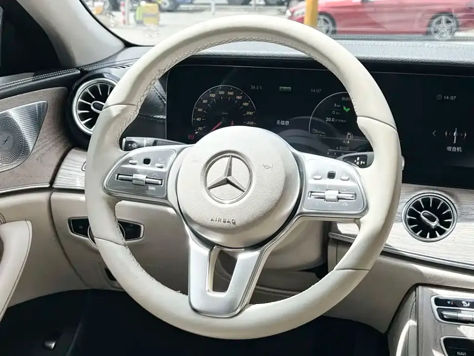 Mercedes-Benz CLS