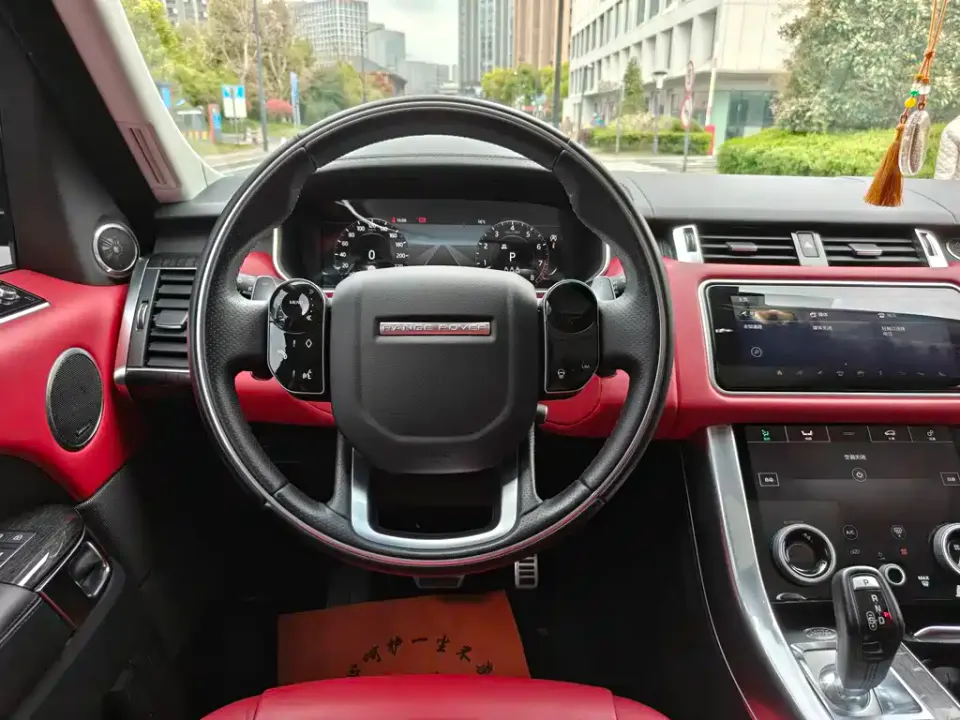 Land Rover Sport