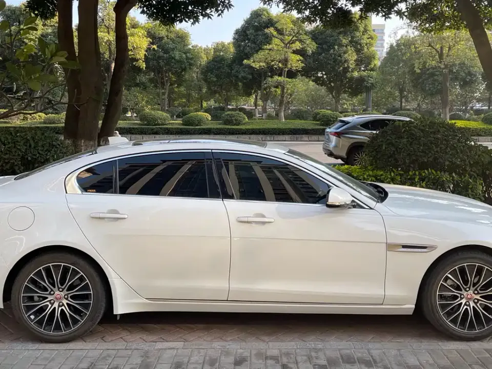 Jaguar XEL