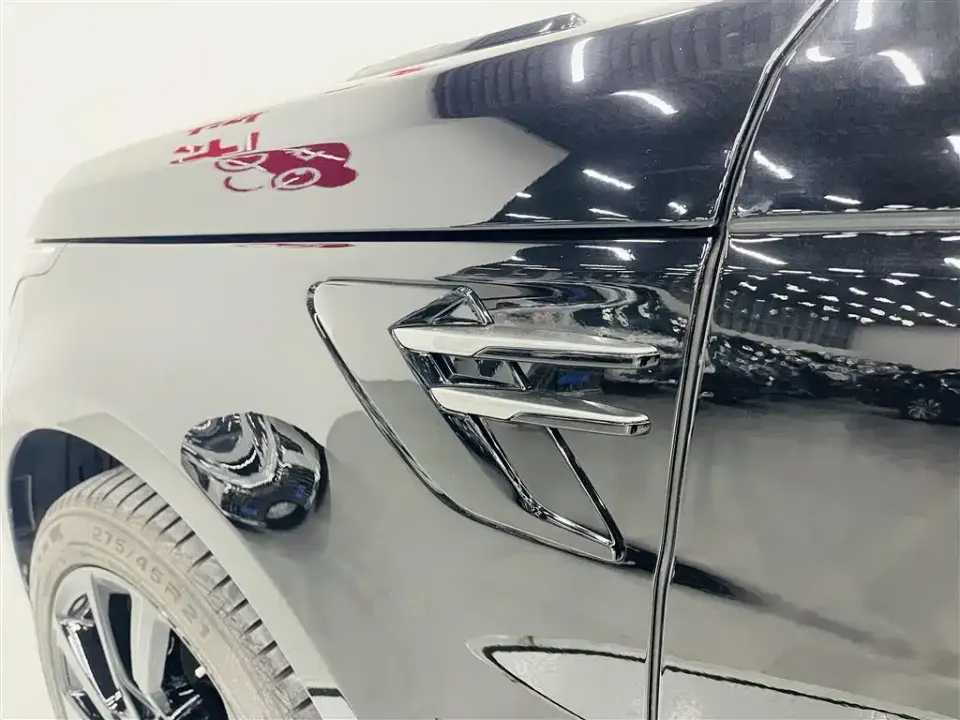 Land Rover Sport
