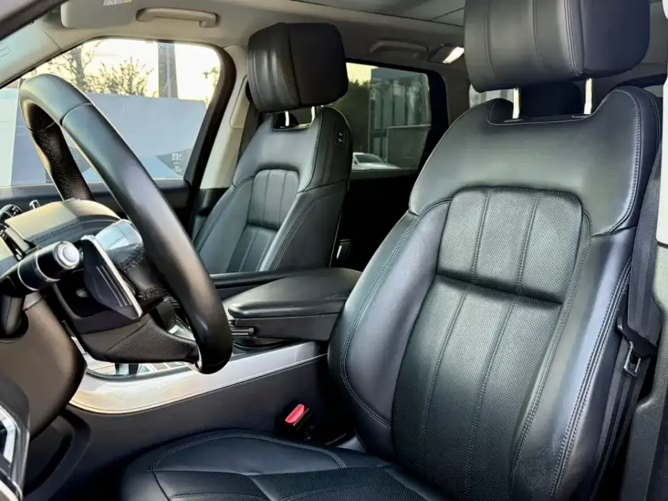 Land Rover Sport